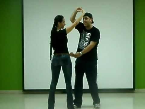 Aprende a bailar salsa. El helicóptero