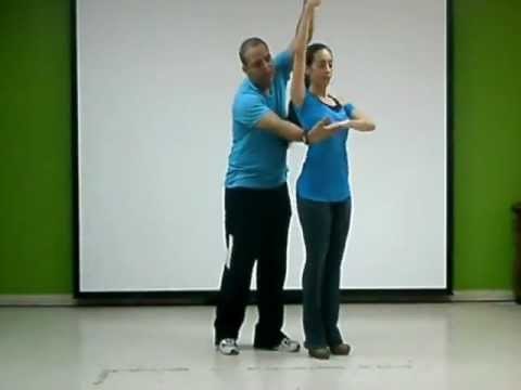 Aprende a bailar salsa. Enlaza el trombo
