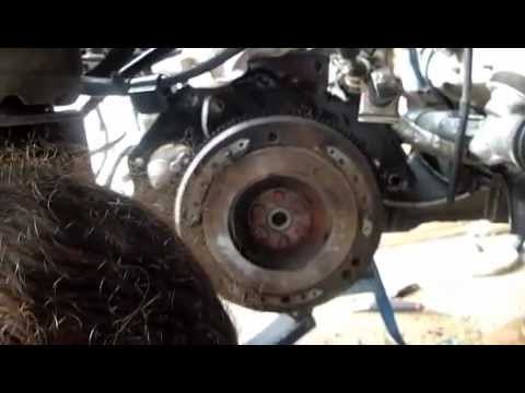 Cambiar embrague y fuelles de transmisión 