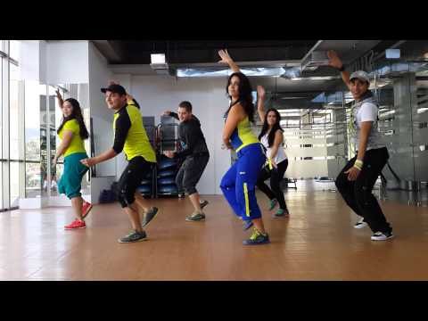 Zumba: "Darte un Beso" Prince Royce