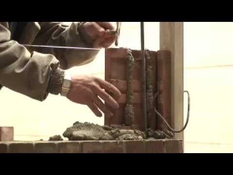 Construcción de un muro de fachada en ladrillos