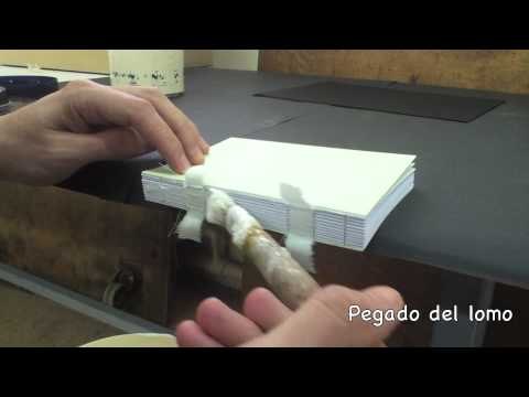 Cosido manual de un libro