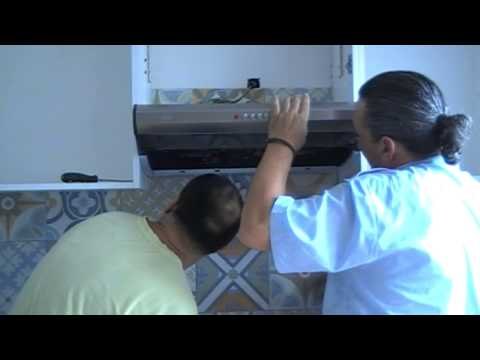 Poner una campana extractora en la cocina