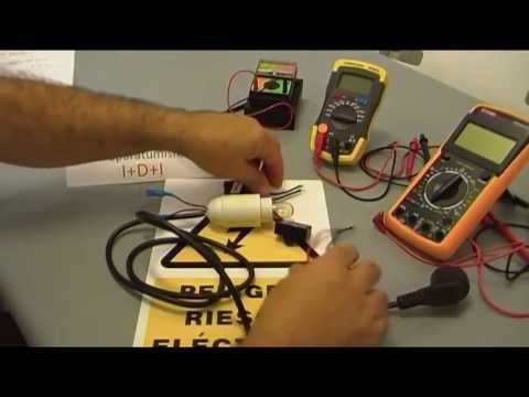 Como comprobar el condensador y el capacitador de un aire acondicionado.