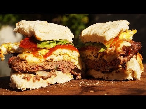 Hamburguesa casera a la parrilla