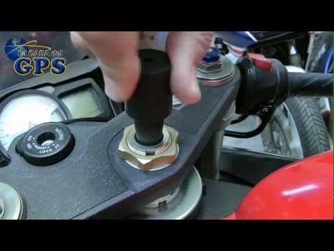 Montar la fijación de moto para eje de manillar 