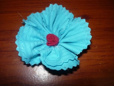 Elaborar flores en tela para decorar accesorios
