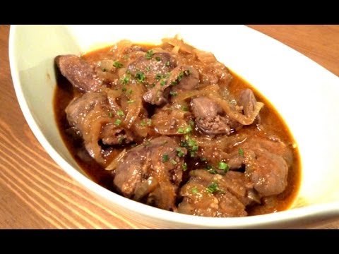 Receta de higaditos de pollo encebollados al Oporto