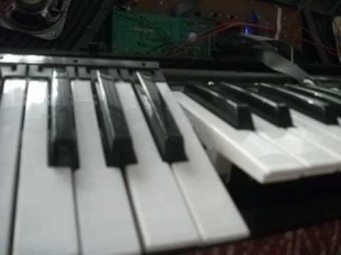 Reparar la tecla de un piano eléctrico