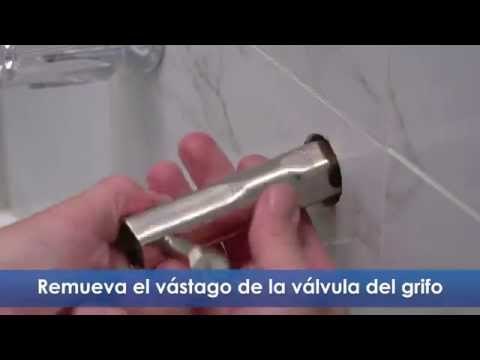 Grifo de ducha goteando