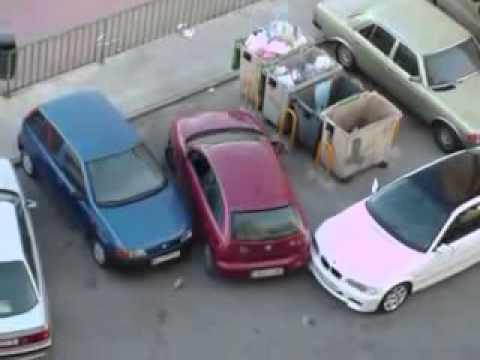 Como salir de un aparcamiento