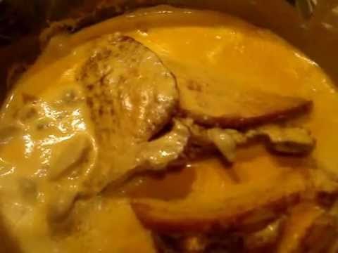 Chuletas en Crema de Champiñones