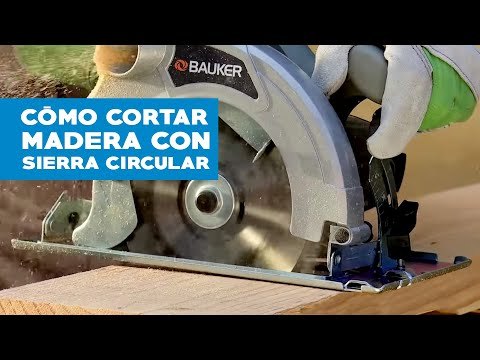 Cortar madera con sierra circular