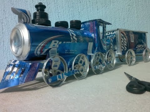 Tren hecho con latas de aluminio