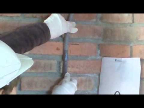 Niveles con manguera transparente y agua