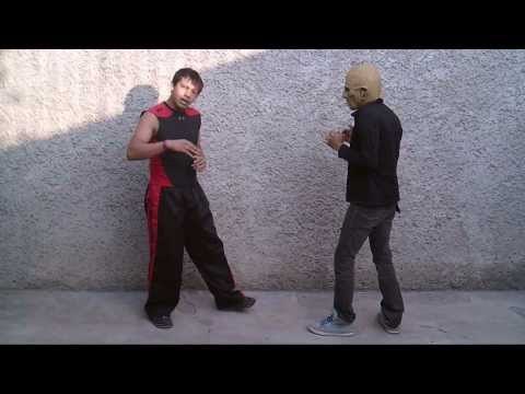 Como combinar patadas y puñetazos