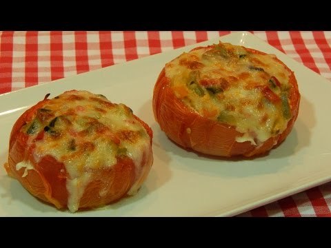 Tomates al horno rellenos de verduras