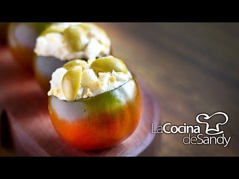 Tomates rellenos con atún y arroz