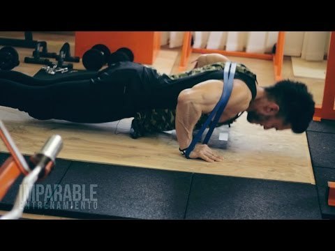 Mantener pecho, tríceps y hombros fuertes 