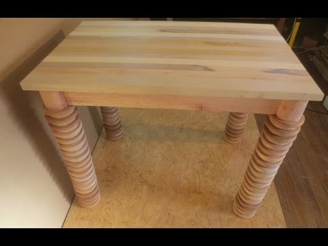 Mesa de madera reciclando 