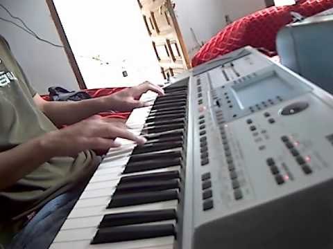 Música electrónica en teclado