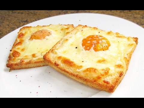 Tostadas con huevo y queso