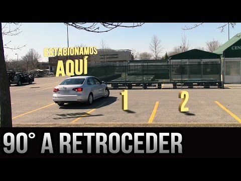 Estacionarse en 90 grados de retroceso