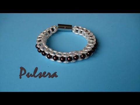 Cómo hacer una pulsera cuadriculada hueca