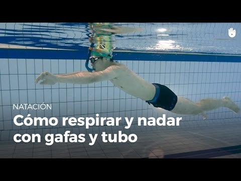 Cómo respirar y nadar con gafas y tubo de buceo