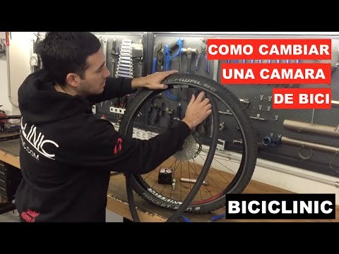 Cómo cambiar una cámara de bicicleta