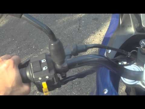 Conducción motos: Arrancar una moto.