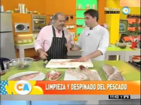 Como descamar y despinar pescado
