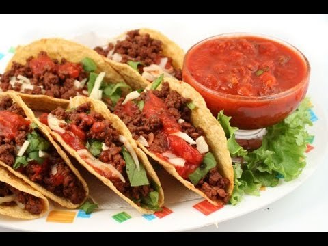Tacos mexicanos rellenos de pollo