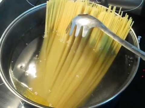 Espaguetis con atún